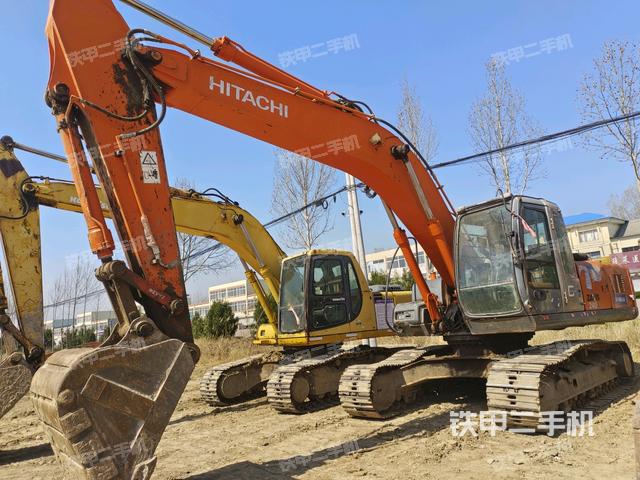 右前45(整機(jī)外觀) 右前45(整機(jī)外觀)