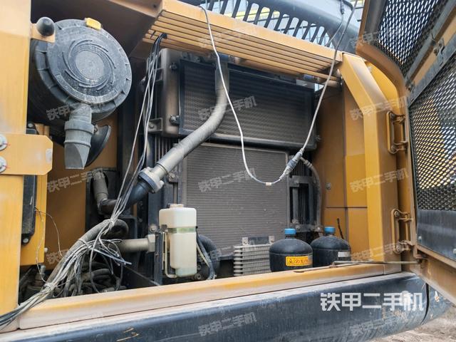 散熱器正面（大件艙室）