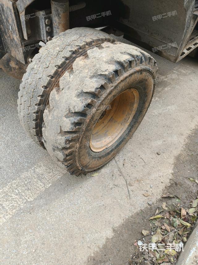 單側(cè)履帶整體（整機外觀）