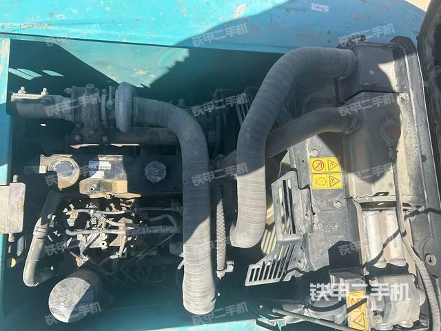 發(fā)動(dòng)機(jī)整體俯視（整機(jī)外觀）