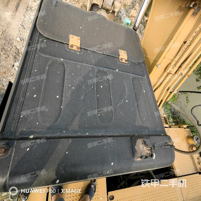 駕駛室頂部俯視（上車部件）