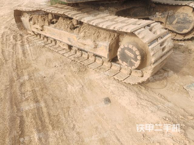 左側(cè)履帶整體?（行走機(jī)構(gòu)）