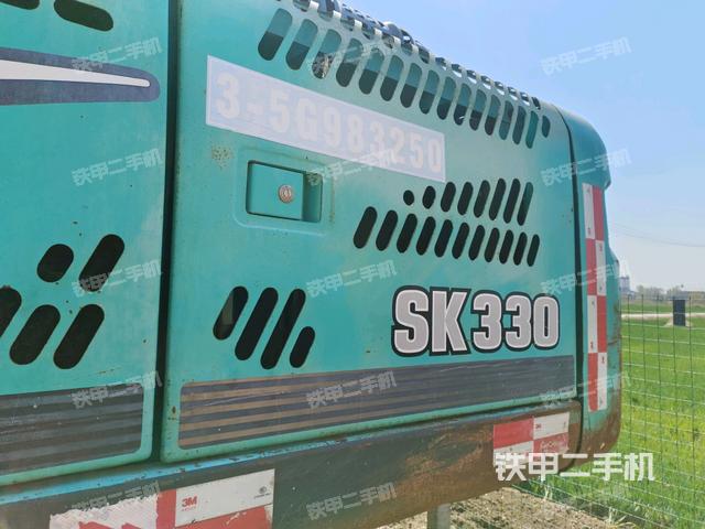 散熱器正面(大件艙室) 散熱器正面(大件艙室)