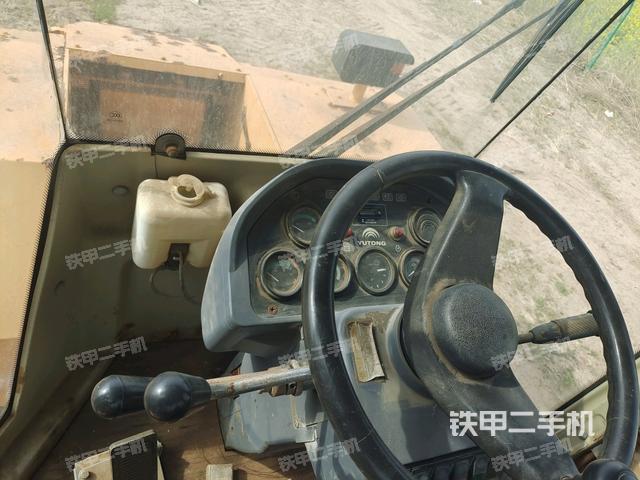 后玻璃角標(biāo)（壓路機駕駛室）