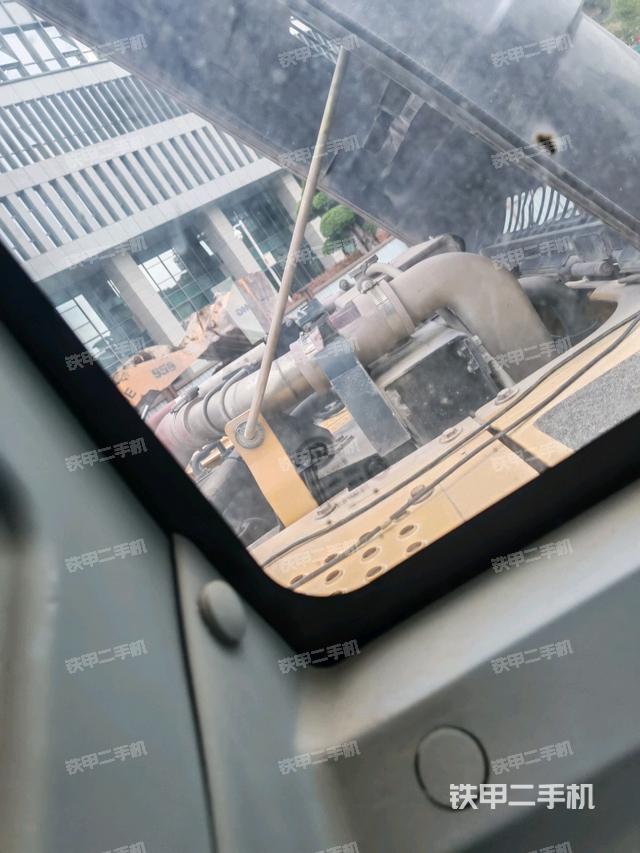 駕駛室左后45度（駕駛室部分）