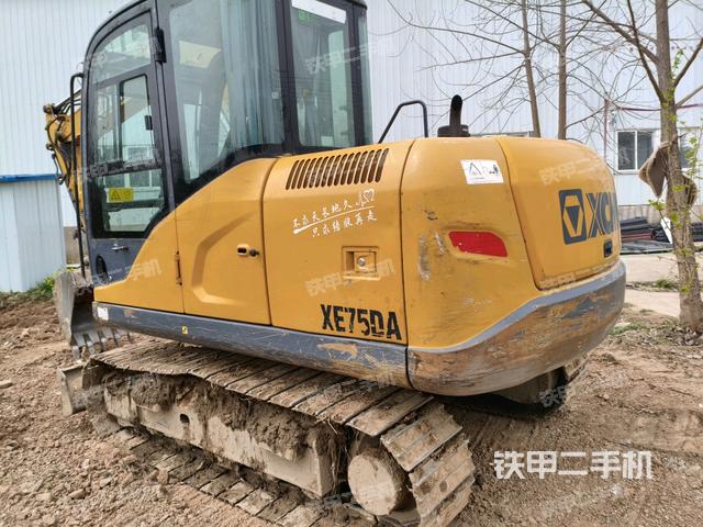 整機(jī)右后45°(整機(jī)外觀) 整機(jī)右后45°(整機(jī)外觀)
