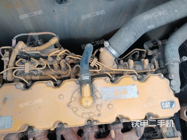 氣門室蓋螺絲特寫（上車部件）