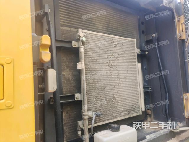 散熱器正面（大件艙室）