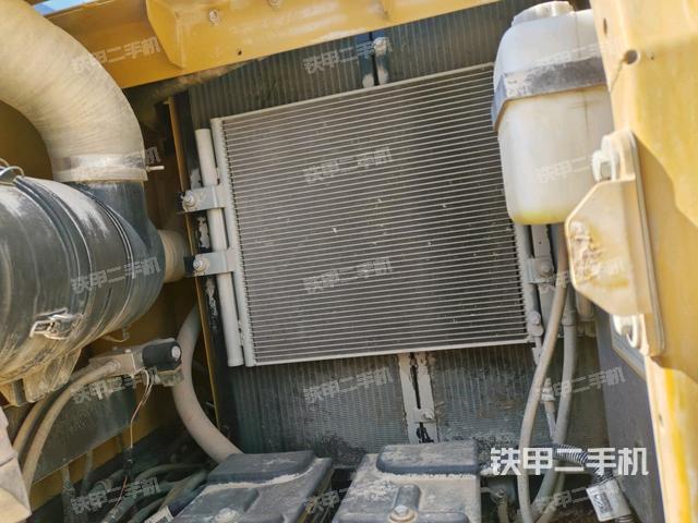 散熱器正面（大件艙室）