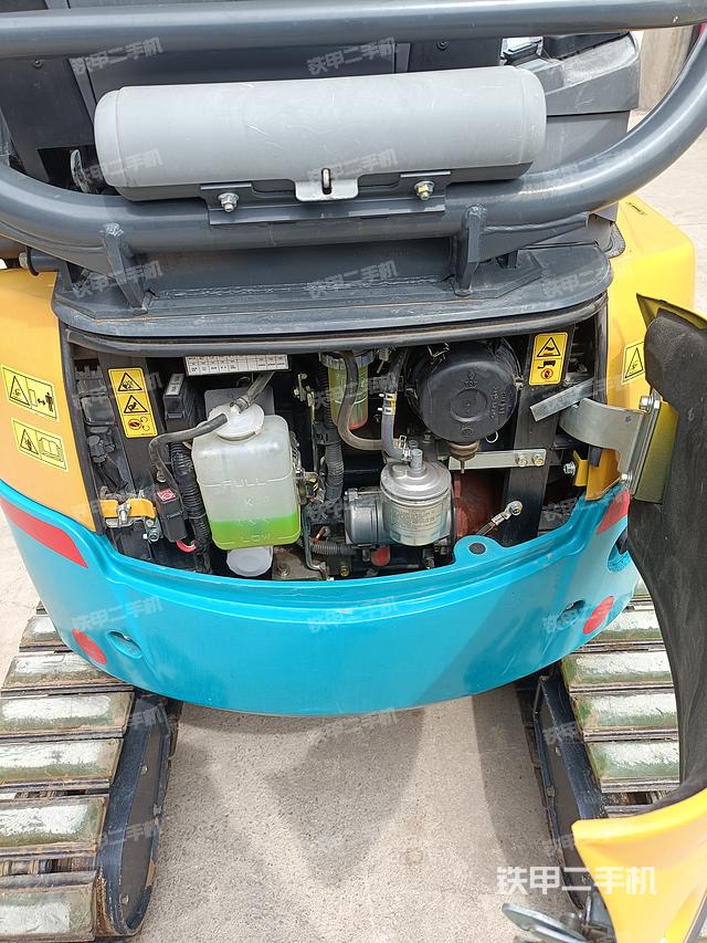 发动机整体俯视（整机外观）