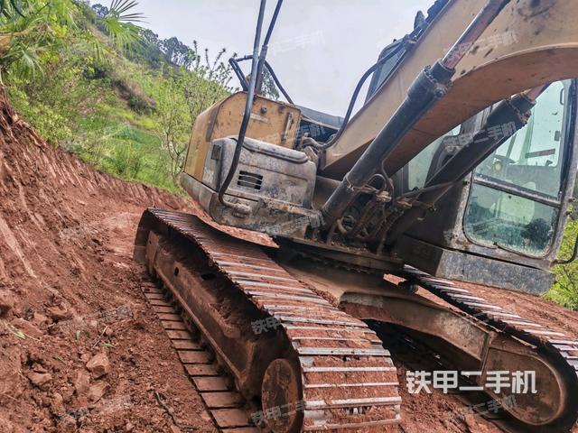 右前45(整機外觀) 右前45(整機外觀)