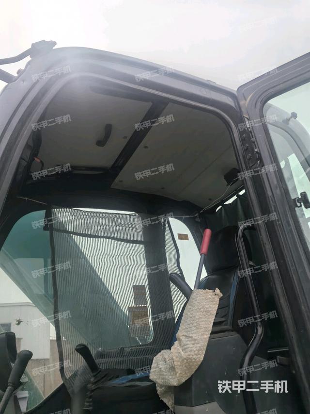 頂棚整體(駕駛室部分) 頂棚整體(駕駛室部分)