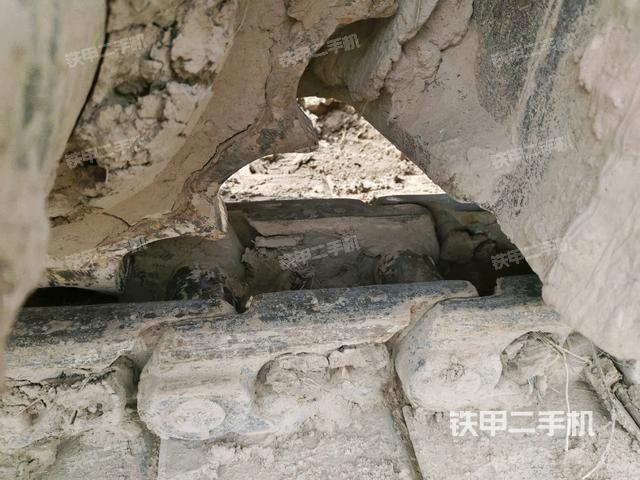 左側(cè)行走馬達(dá)蓋板(行走機構(gòu)) 左側(cè)行走馬達(dá)蓋板(行走機構(gòu))