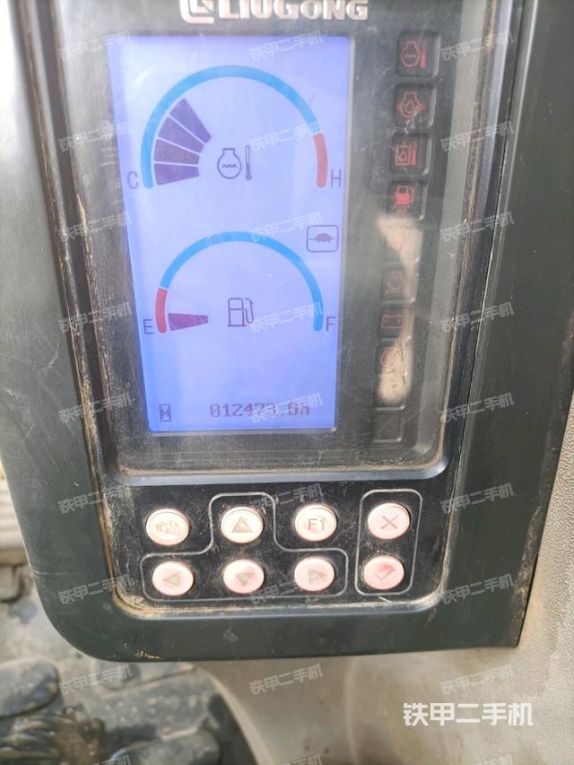 小時(shí)表(駕駛室部分) 小時(shí)表(駕駛室部分)