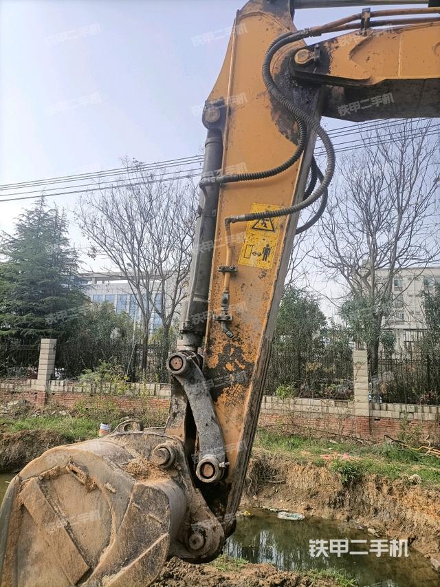 小臂整體左后（工作和回轉(zhuǎn)裝置）