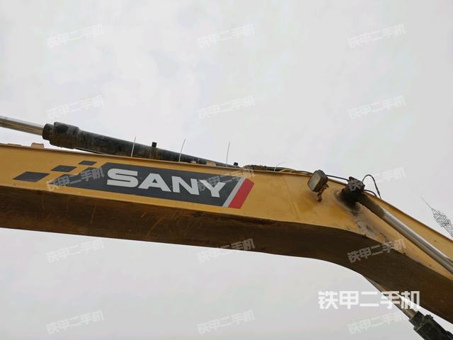 大臂整體?右側(cè)（工作和回轉(zhuǎn)裝置）