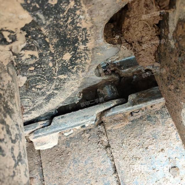 单侧履带整体（整机外观）