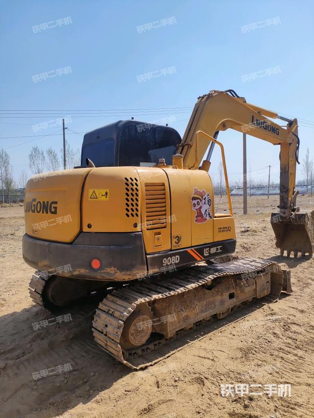 右后45(整機外觀) 右后45(整機外觀)