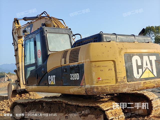 整機(jī)右后45°(整機(jī)外觀) 整機(jī)右后45°(整機(jī)外觀)