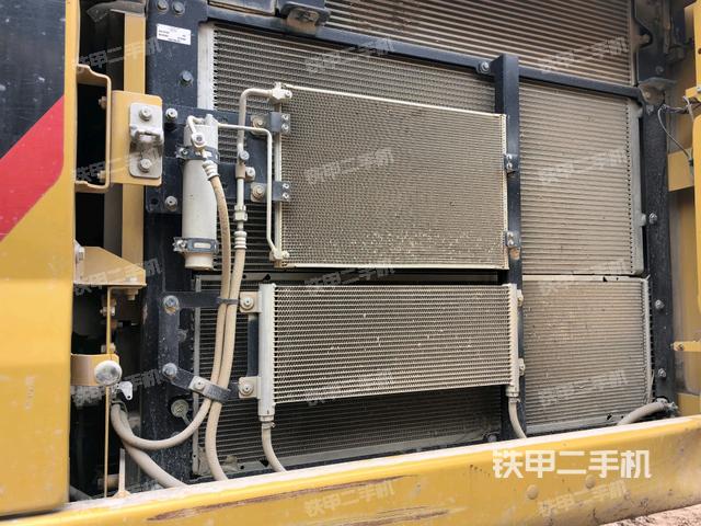 液壓泵室(大件艙室) 液壓泵室(大件艙室)