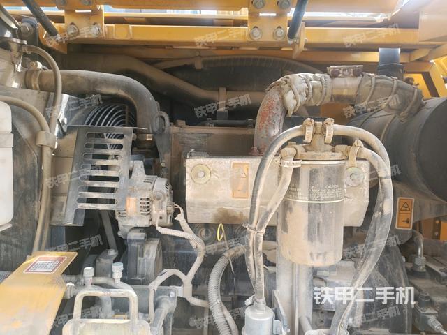 發(fā)動(dòng)機(jī)室(上車部件) 發(fā)動(dòng)機(jī)室(上車部件)