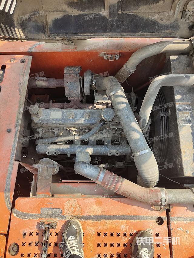 发动机整体俯视（整机外观）