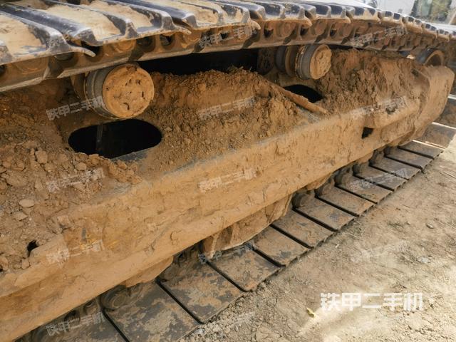 單側(cè)履帶整體（整機(jī)外觀）