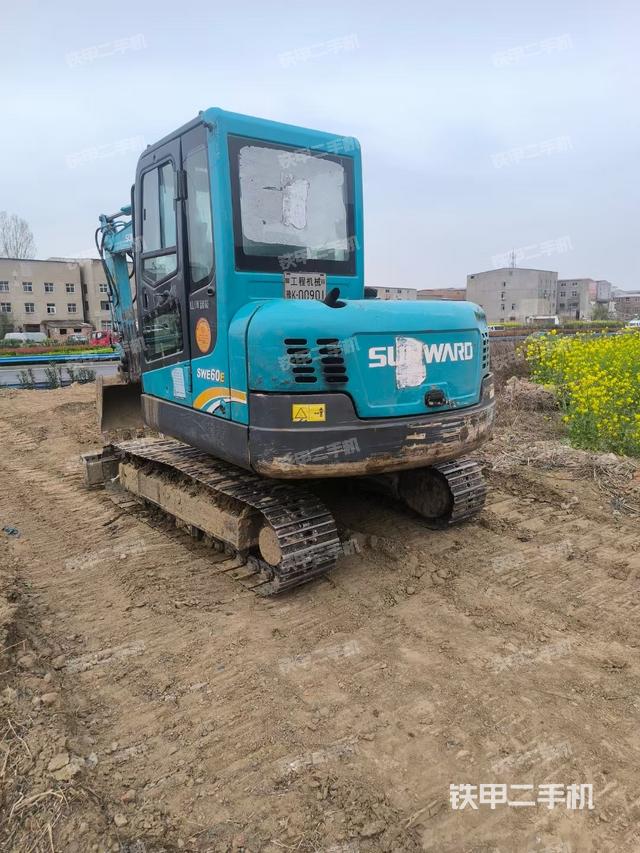 駕駛室整體（整機(jī)外觀）