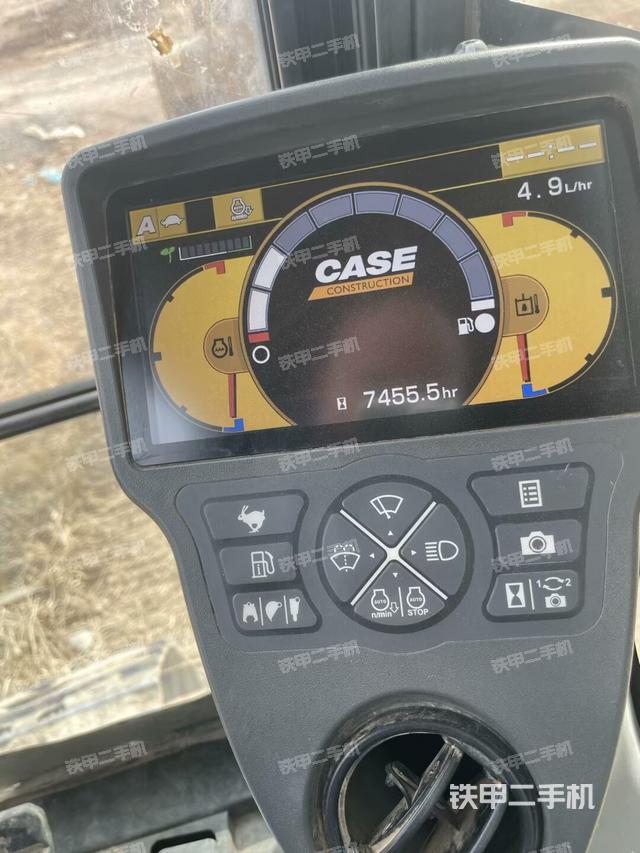 駕駛室整體（整機(jī)外觀）