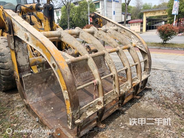 工作裝置整體(整機(jī)外觀及大件) 工作裝置整體(整機(jī)外觀及大件)