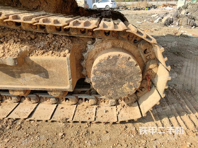 左驅(qū)動(dòng)輪（行走機(jī)構(gòu)）