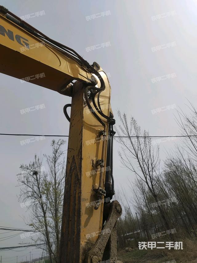 大臂整體?右側(cè)(工作和回轉(zhuǎn)裝置) 大臂整體?右側(cè)(工作和回轉(zhuǎn)裝置)