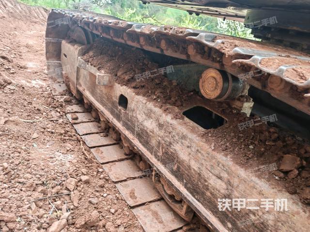 右側(cè)行走馬達蓋板(行走機構(gòu)) 右側(cè)行走馬達蓋板(行走機構(gòu))