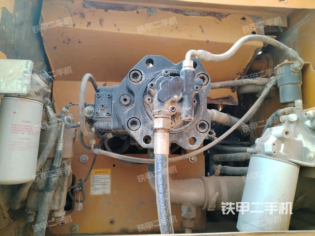 液壓泵斜45?左（大件艙室）