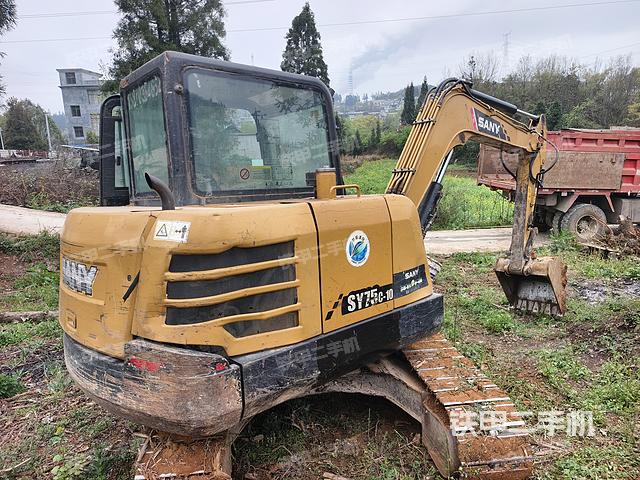 駕駛室頂部（整機外觀）