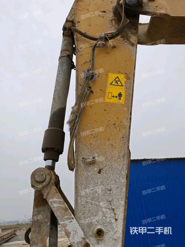 小臂整體左后（工作和回轉(zhuǎn)裝置）