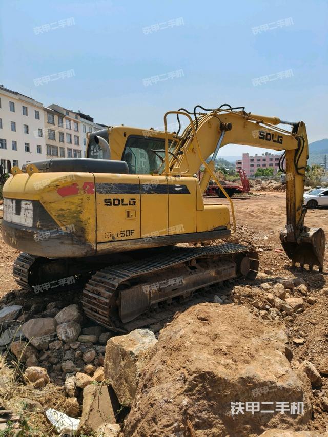 整機右后45°（整機外觀）