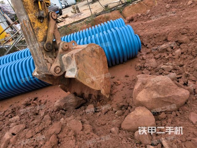 大臂油缸整體?豎拍(工作和回轉(zhuǎn)裝置) 大臂油缸整體?豎拍(工作和回轉(zhuǎn)裝置)