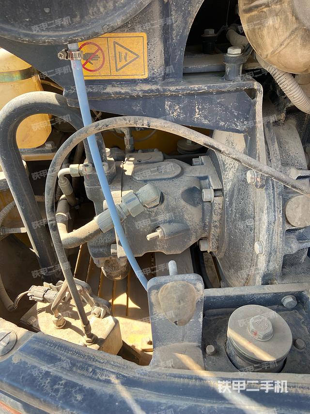 驾驶室整体（整机外观）