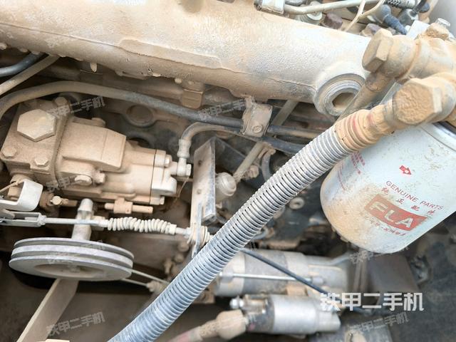 駕駛室頂部俯視（上車部件）