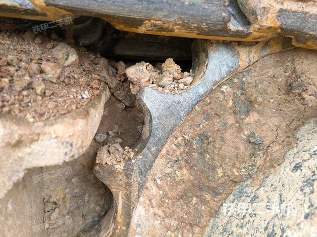 左側(cè)履帶整體?（行走機(jī)構(gòu)）