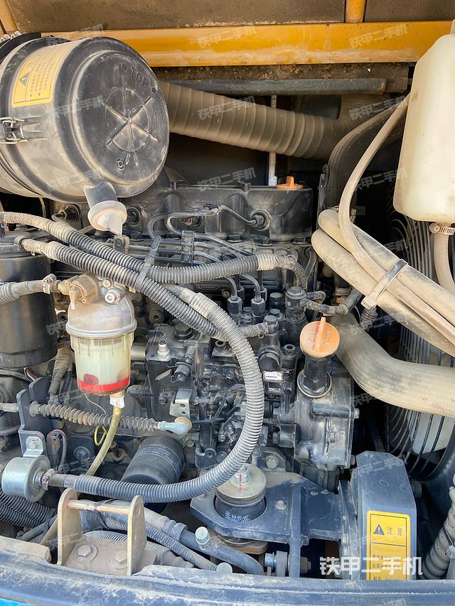 发动机整体俯视（整机外观）