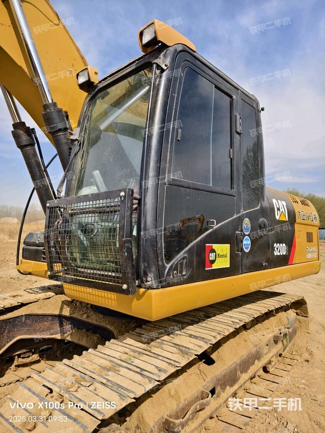 駕駛室整體（整機(jī)外觀）