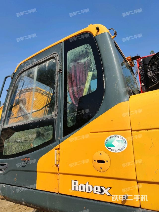 駕駛室左后45度（駕駛室部分）