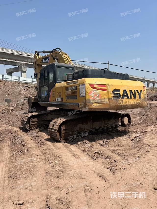 右前45(整機(jī)外觀) 右前45(整機(jī)外觀)