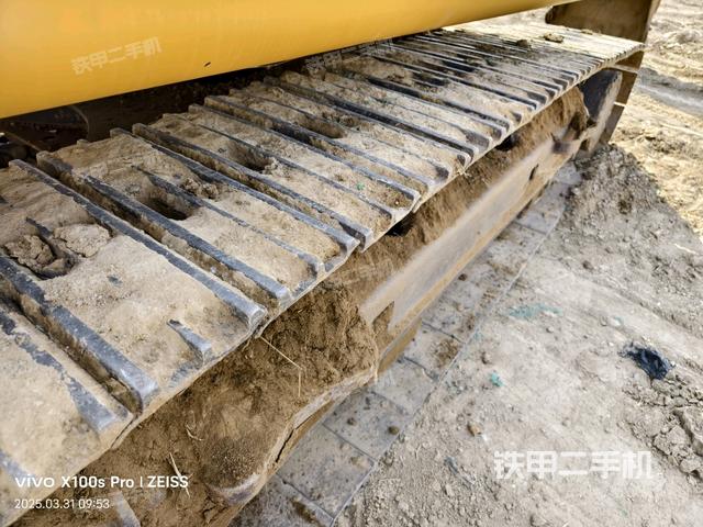 單側(cè)履帶整體（整機(jī)外觀）