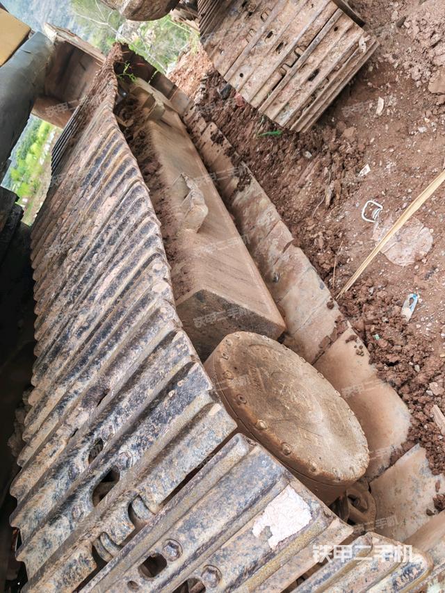 右側(cè)履帶整體（行走機(jī)構(gòu)）