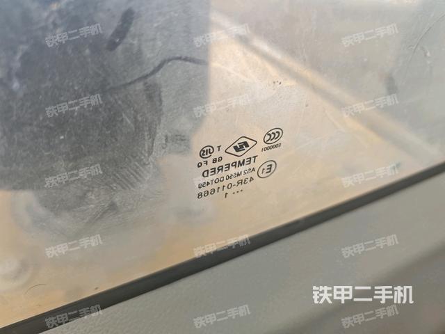 后窗玻璃角標(biāo)（駕駛室部分）