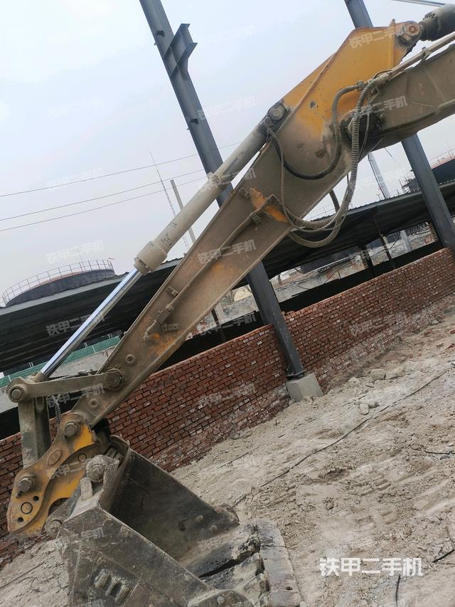 大臂整體?右側(cè)(工作和回轉(zhuǎn)裝置) 大臂整體?右側(cè)(工作和回轉(zhuǎn)裝置)