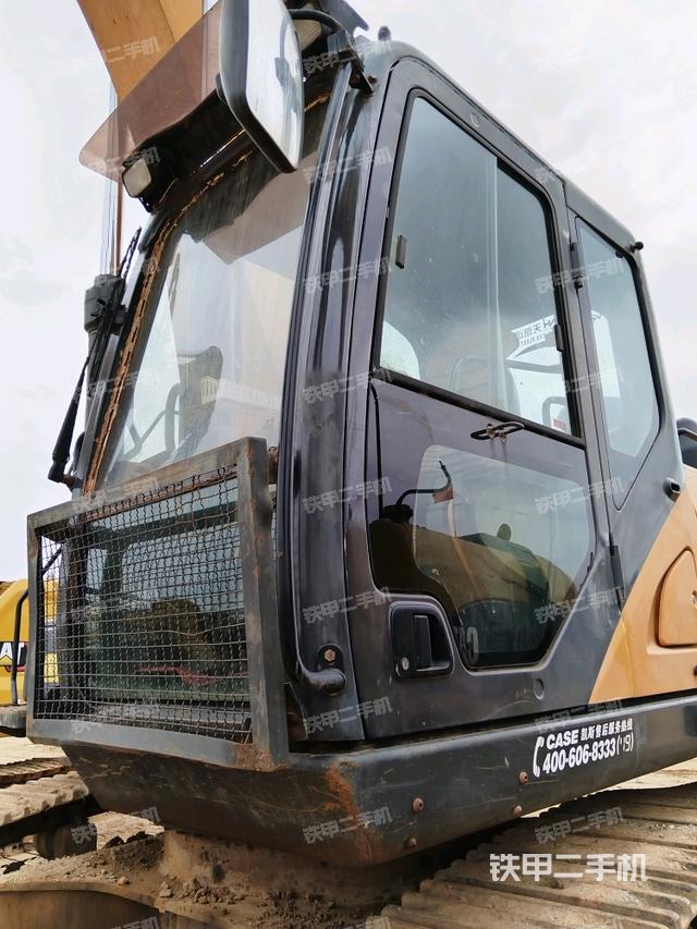 駕駛室整體（整機(jī)外觀）